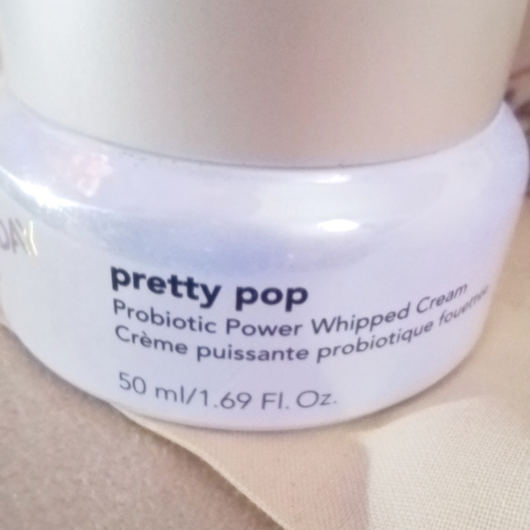 Saturday night Pretty Pop Probiotic Cream - Picture 3 of 3